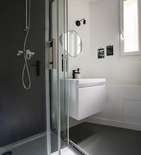 3 Pieces / Proche / Centre / Clim 昂蒂布