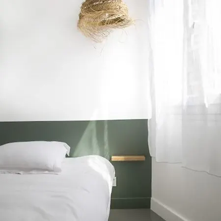 شقة 3 Pieces / Proche / Centre / Clim *